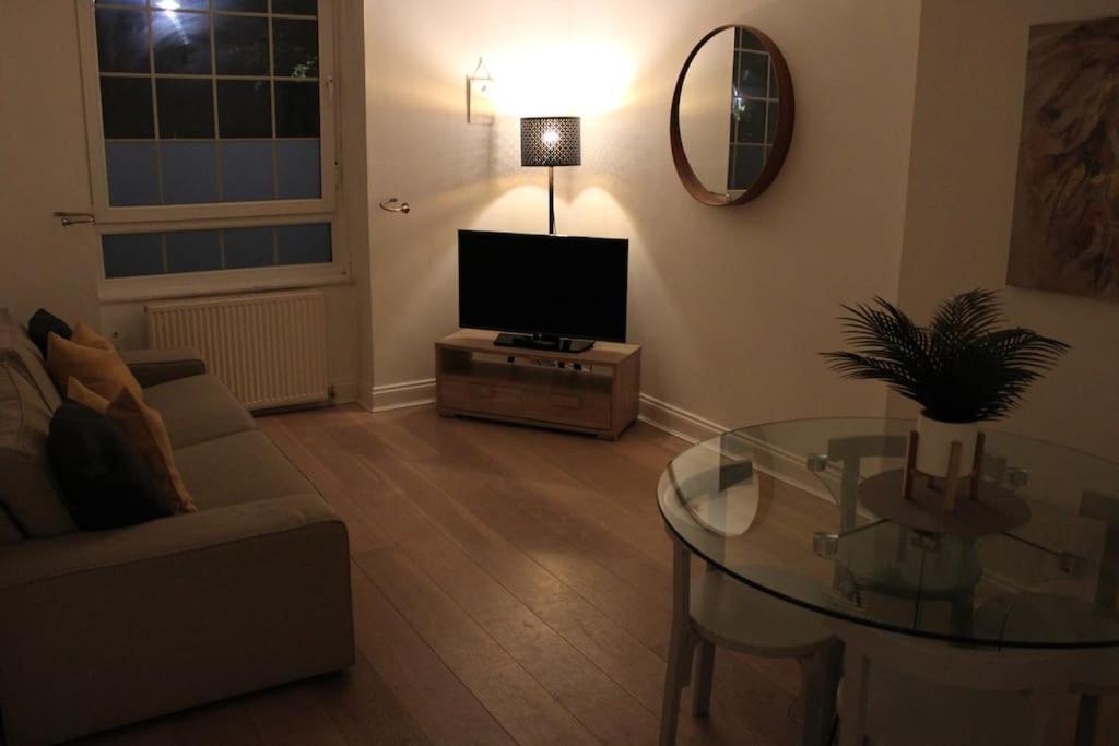 Apartament Cosy 1 Bed Flat In With View Of Shard Londra